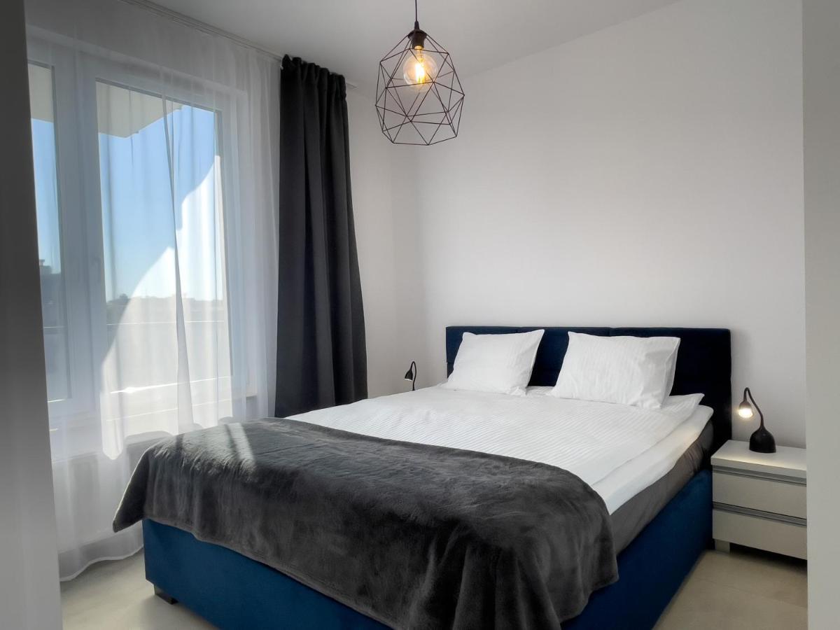 Urban Apartments Premium, Opolska 10 No 77A, Free Garage, Self Check-In カトヴィツェ エクステリア 写真